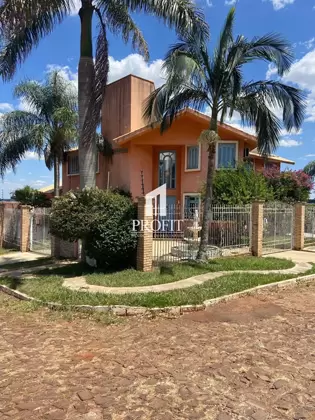 Casa de 3 dormitórios em Cruz Alta no bairro Jardim...