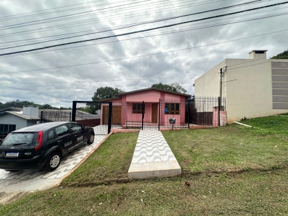 Casa de 3 dormitórios em Cruz Alta no bairro Centro