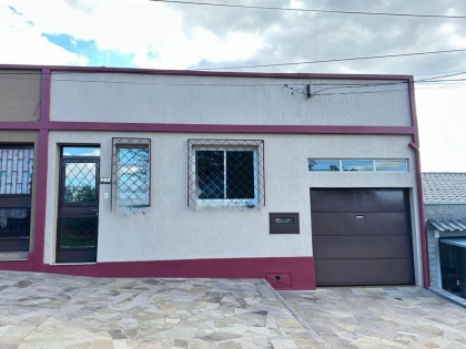 Casa de 2 dormitórios em Cruz Alta no bairro Centro