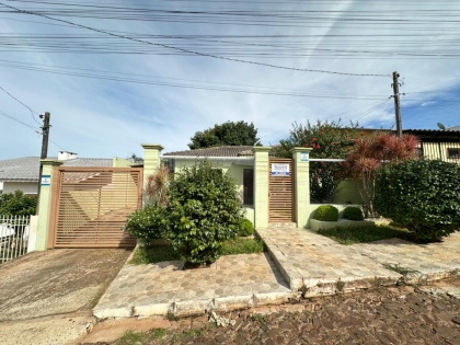 Casa de 2 dormitórios em Cruz Alta no bairro Educacional