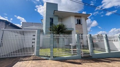 Casa de 4 dormitórios em Cruz Alta no bairro...
