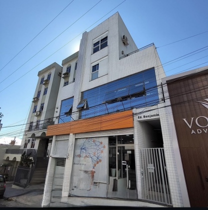 Apartamento de 2 dormitórios em Cruz Alta no bairro...