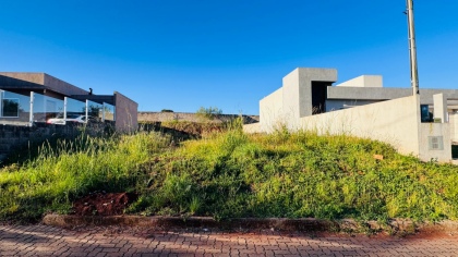 Terreno em Cruz Alta no bairro Arco Íris