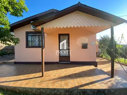 Casa de 3 dormitórios em Cruz Alta no bairro Brenner