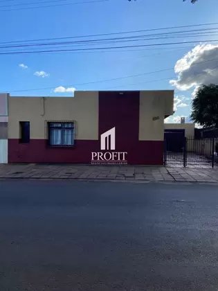 Casa de 3 dormitórios em Cruz Alta no bairro Toríbio...