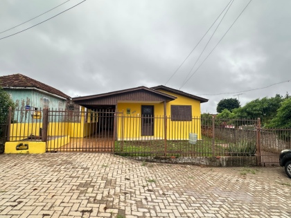 Casa de 2 dormitórios em Cruz Alta no bairro...