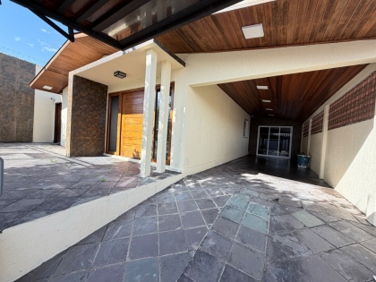 Casa de 3 dormitórios em Cruz Alta no bairro Bonini I
