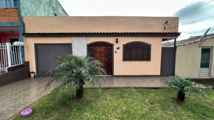 Casa de 3 dormitórios em Cruz Alta no bairro Perpétuo...