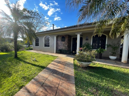 Casa de 3 dormitórios em Cruz Alta no bairro Centro